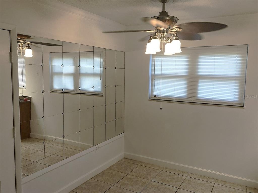 2545 Oak Park Way - Photo 1