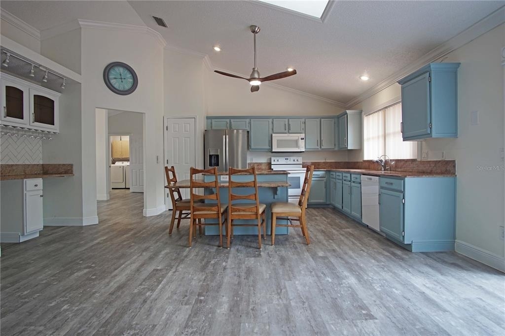 4645 Saddle Creek Place - Photo 7
