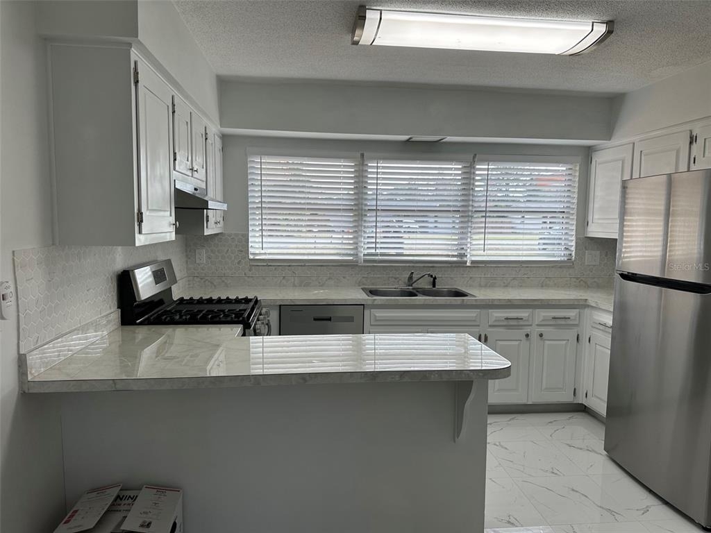 470 Lake Road - Photo 4