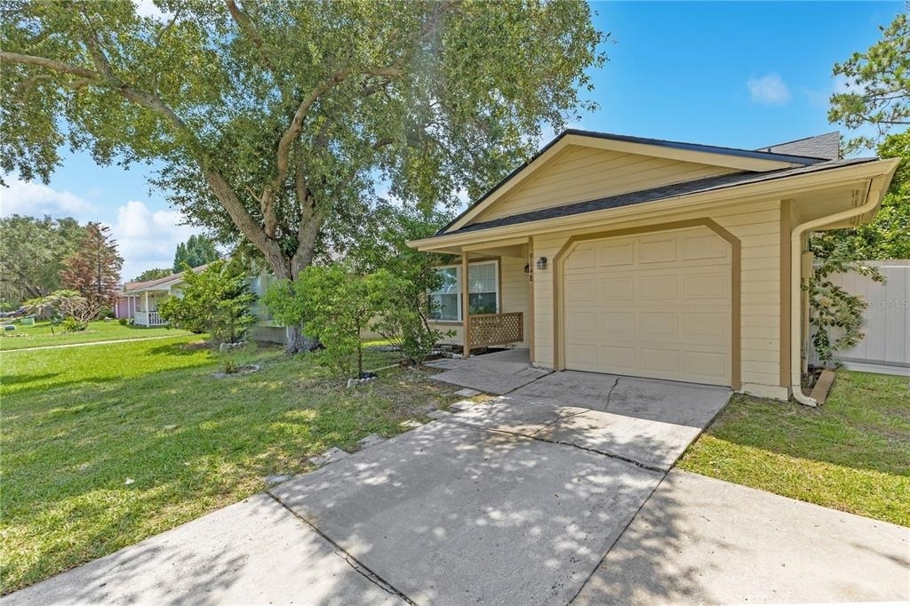 9148 Dubois Boulevard - Photo 2