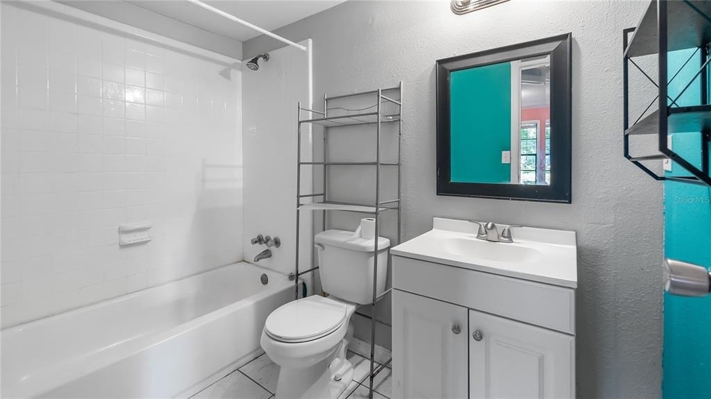 2201 Dolarway Street - Photo 10
