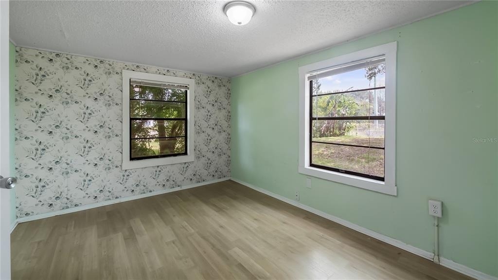 2201 Dolarway Street - Photo 3
