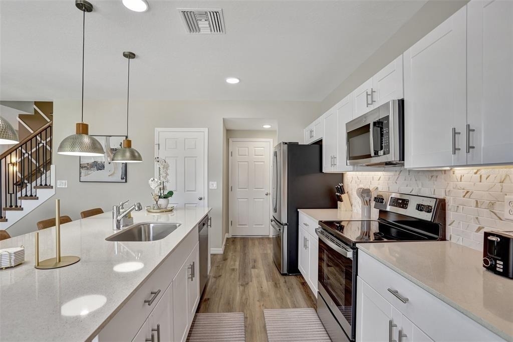 2405 Oakwood Lane - Photo 16