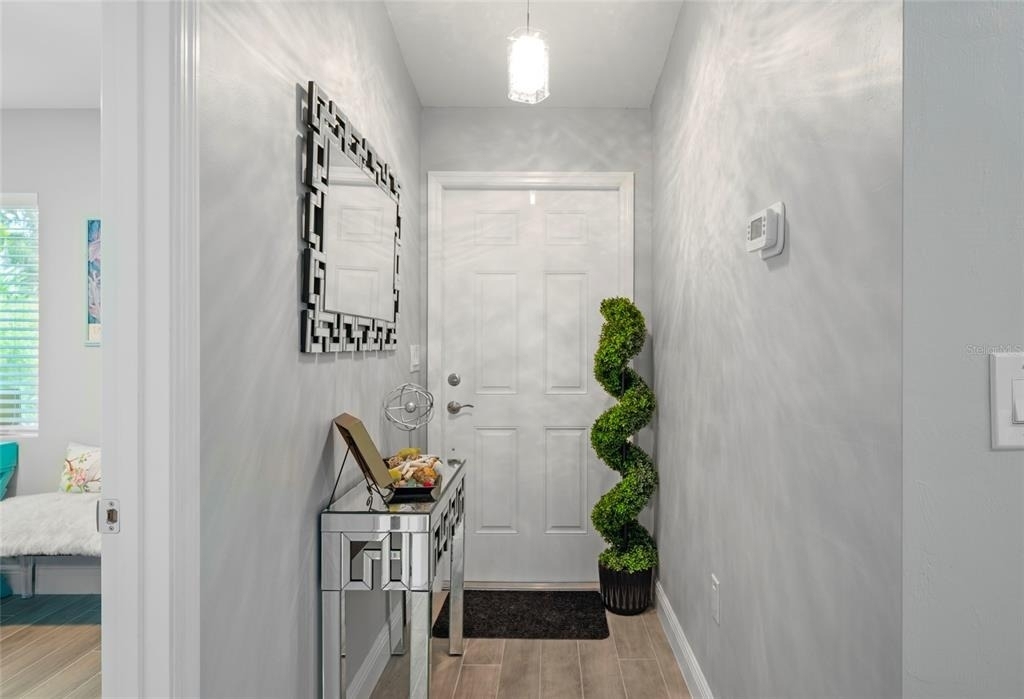 2098 Como Street - Photo 6