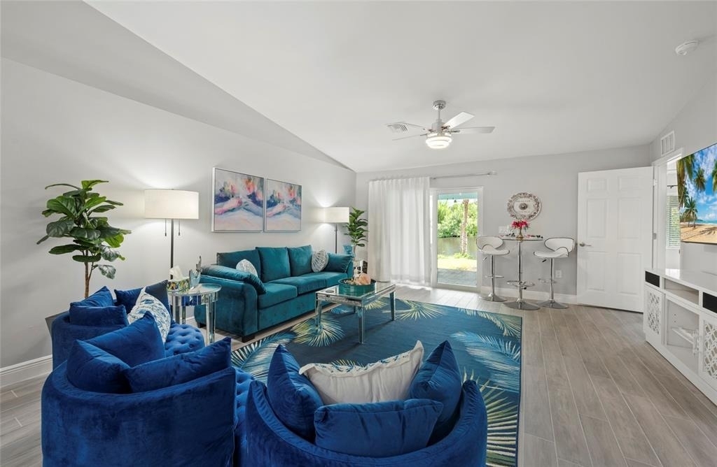 2098 Como Street - Photo 13