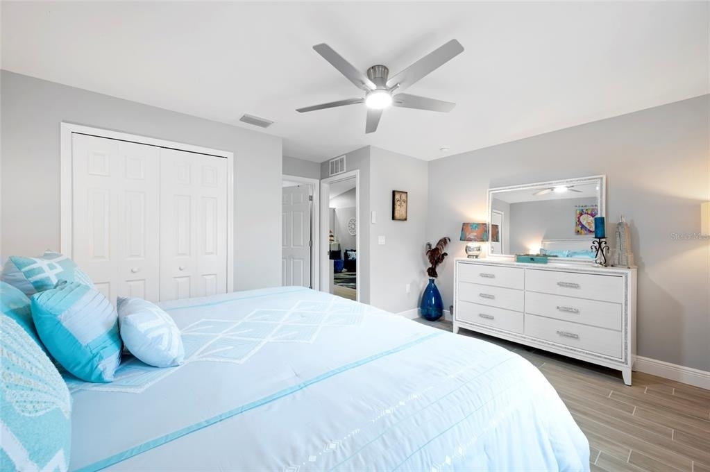 2098 Como Street - Photo 18