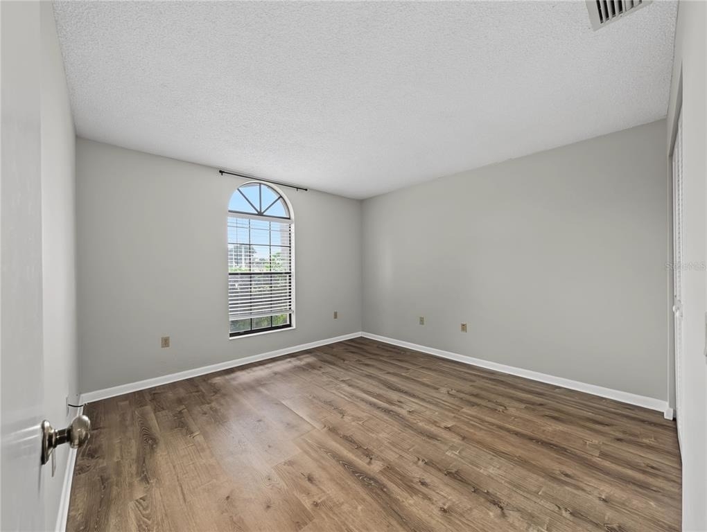 4554 Morningside - Photo 16
