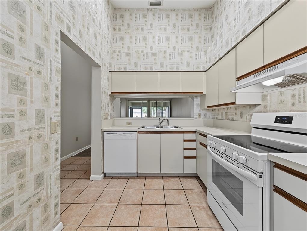 4554 Morningside - Photo 6