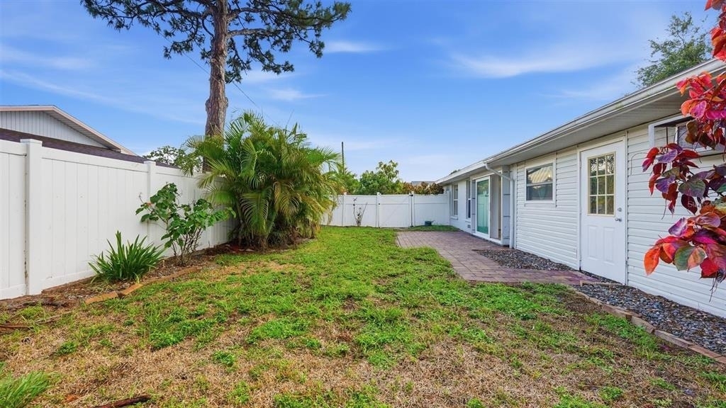 1329 Nantucket Road - Photo 31