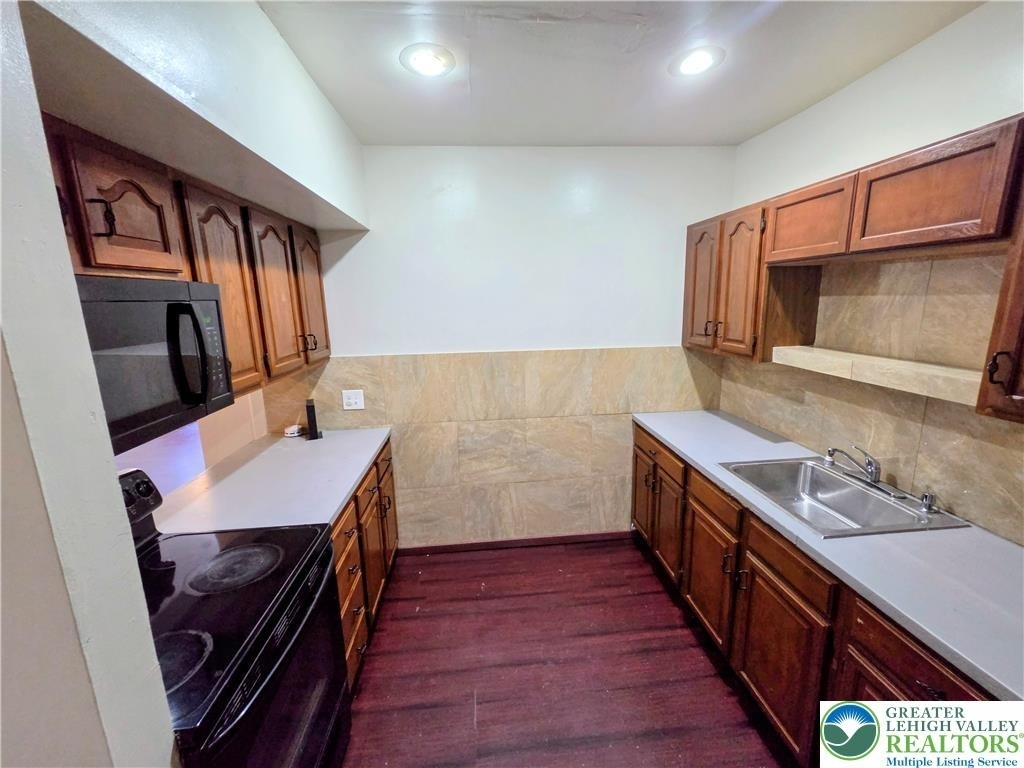 223 N Fountain Street - Photo 4