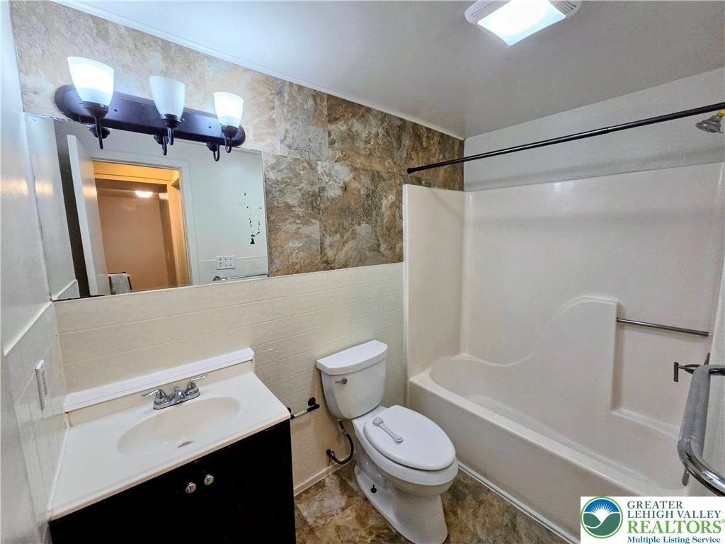 223 N Fountain Street - Photo 10