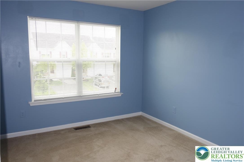 1033 King Way - Photo 15