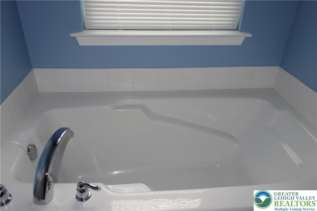 1033 King Way - Photo 12