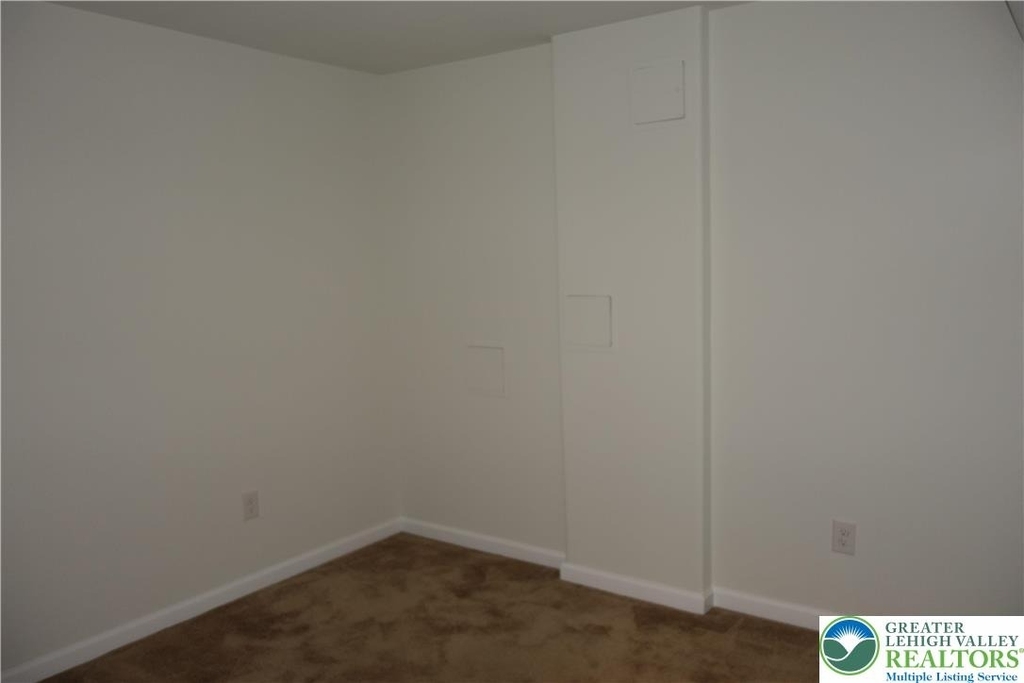 1033 King Way - Photo 19