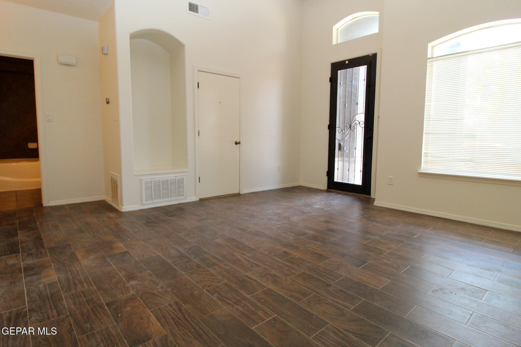 2210 Hannah Leigh Street - Photo 3