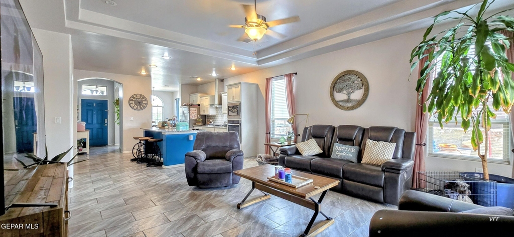 683 Codford Drive - Photo 4