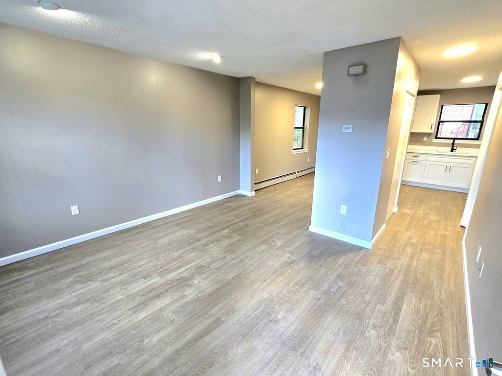 274 Bellevue Street - Photo 4