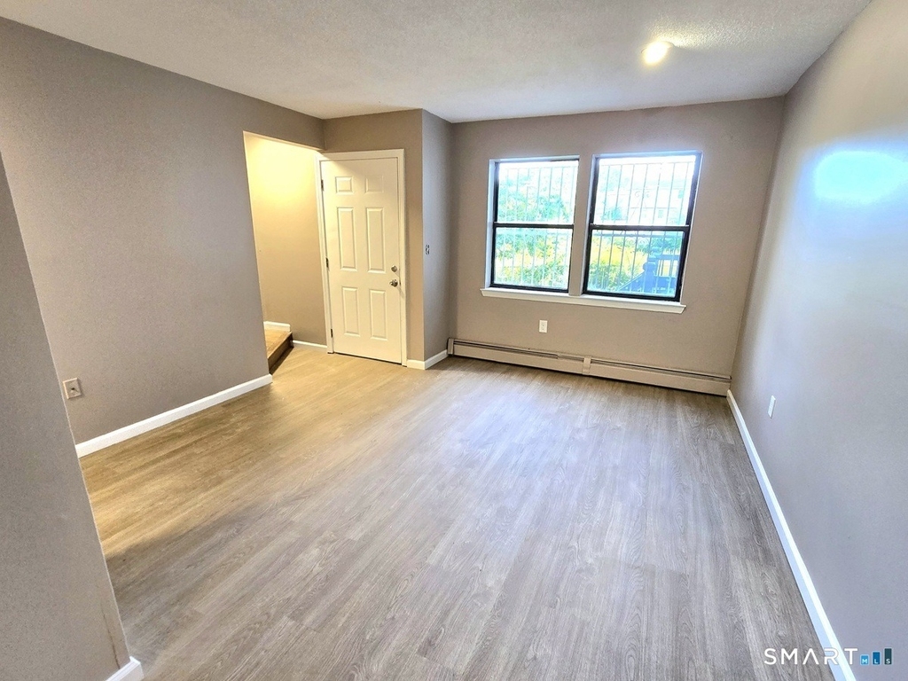 274 Bellevue Street - Photo 5