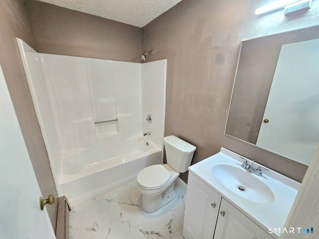 272 Bellevue Street - Photo 12