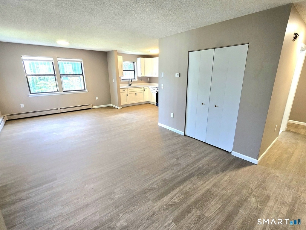 270 Bellevue Street - Photo 2