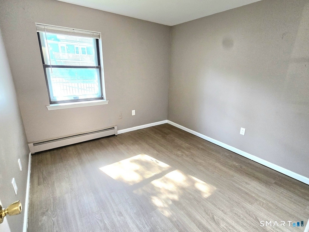270 Bellevue Street - Photo 6