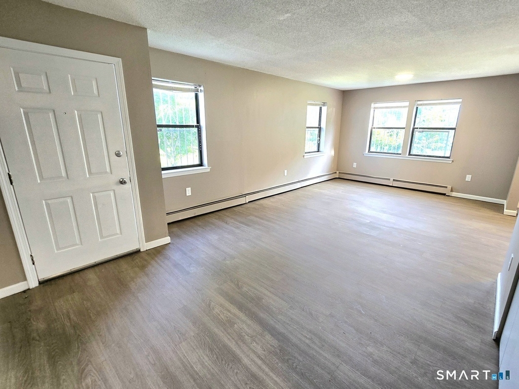270 Bellevue Street - Photo 3