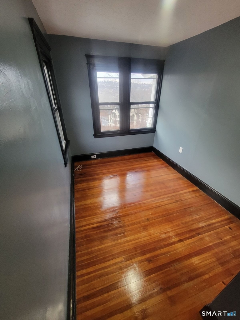 73 Lounsbury Street - Photo 1