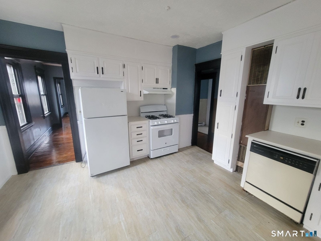 73 Lounsbury Street - Photo 0