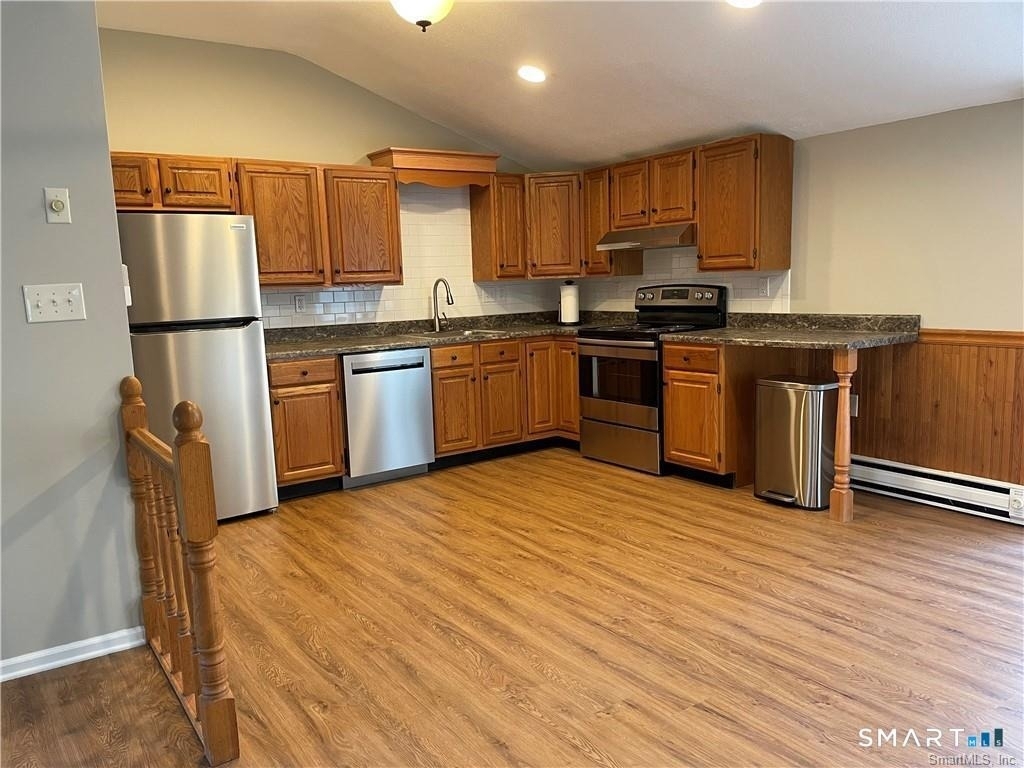 1594 Broad Street - Photo 3