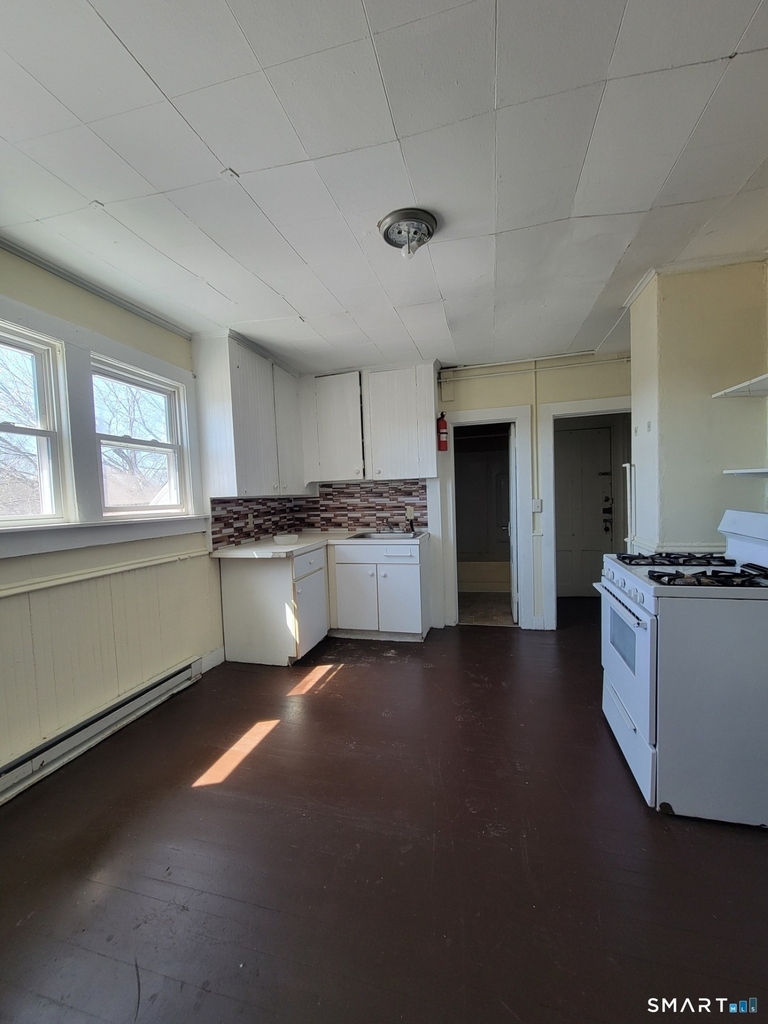 120 North Street - Photo 5