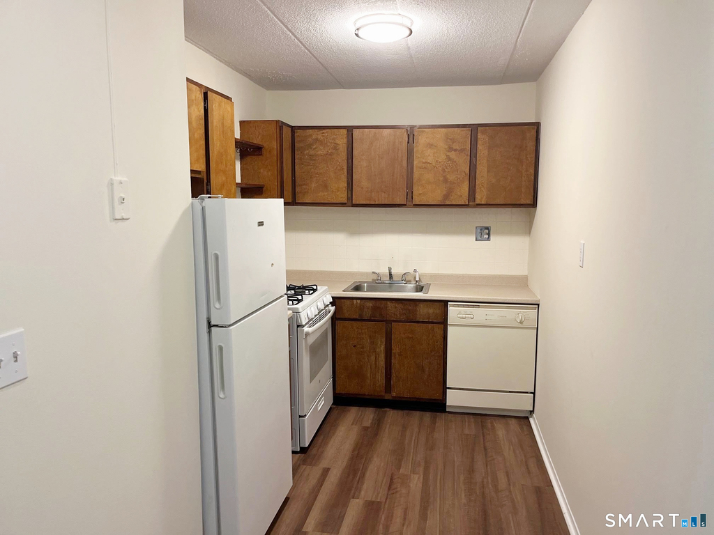 27 Northill Street - Photo 5