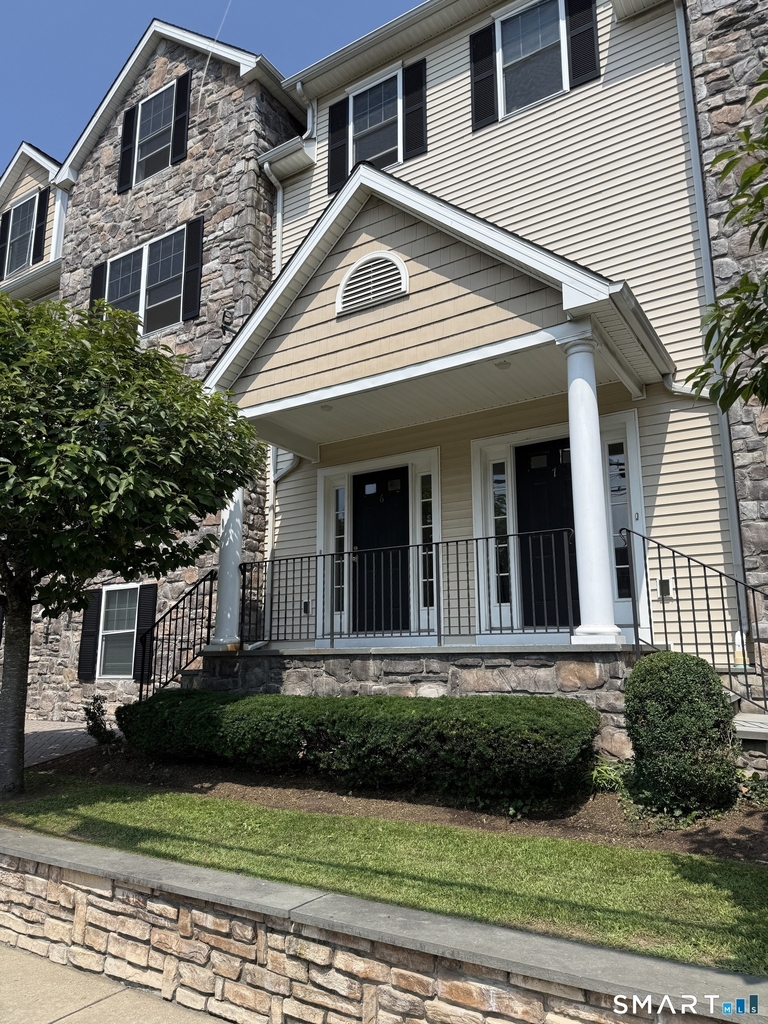 1707 Summer Street - Photo 0