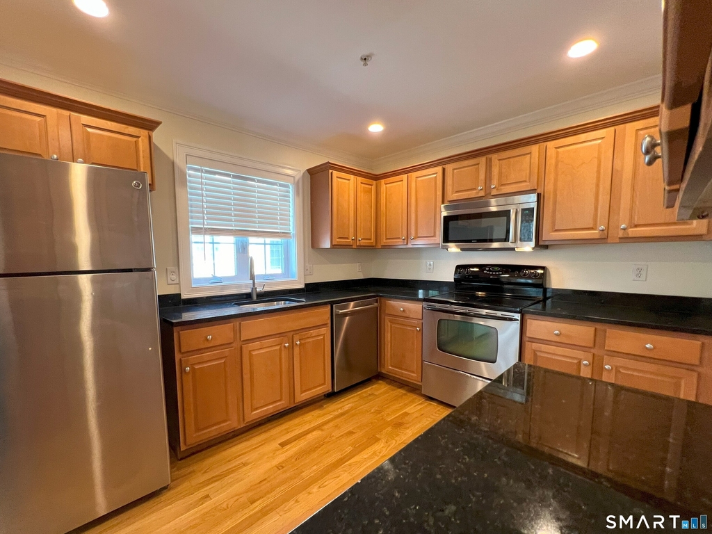 1707 Summer Street - Photo 4