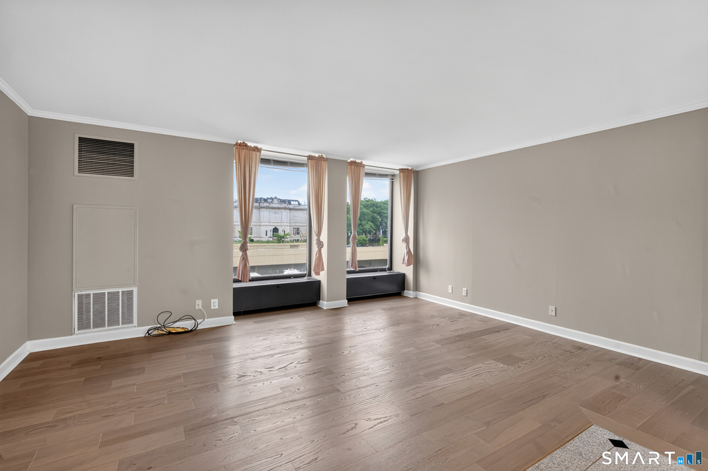1 Gold Street - Photo 6