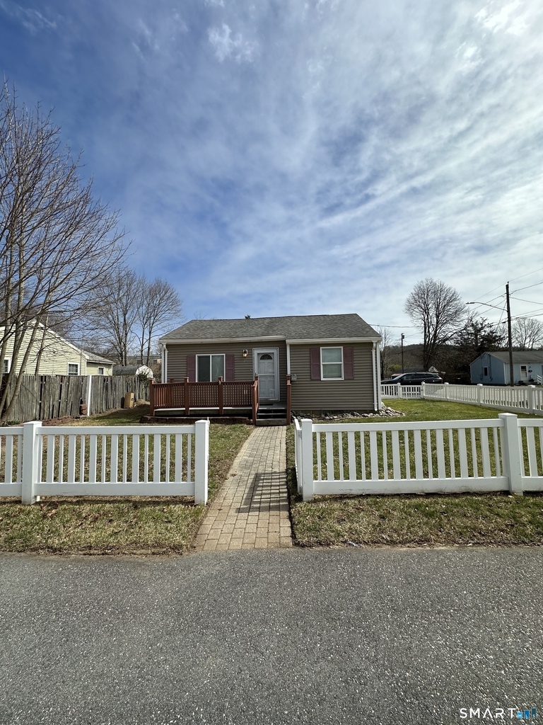 73 Midway Oval - Photo 10