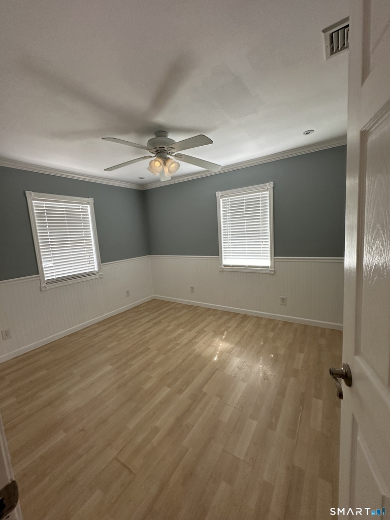 73 Midway Oval - Photo 5