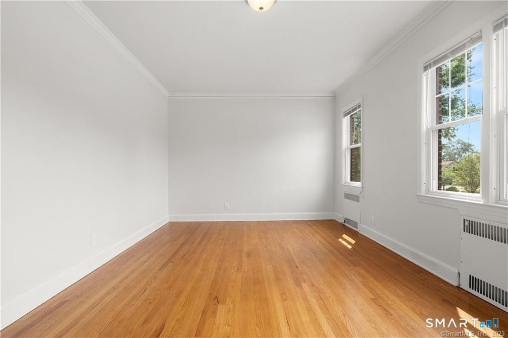 684 Farmington Avenue - Photo 5