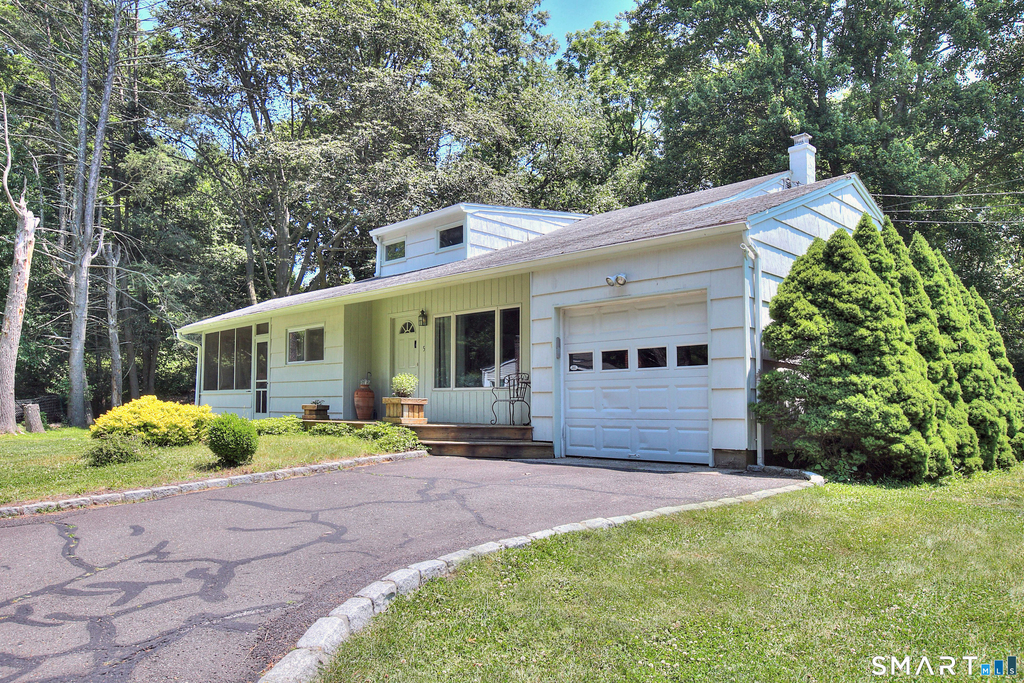5 Guyer Road - Photo 0
