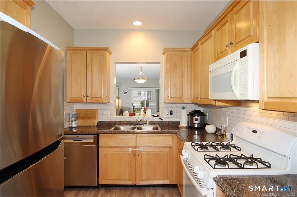 39 Ives Street - Photo 8