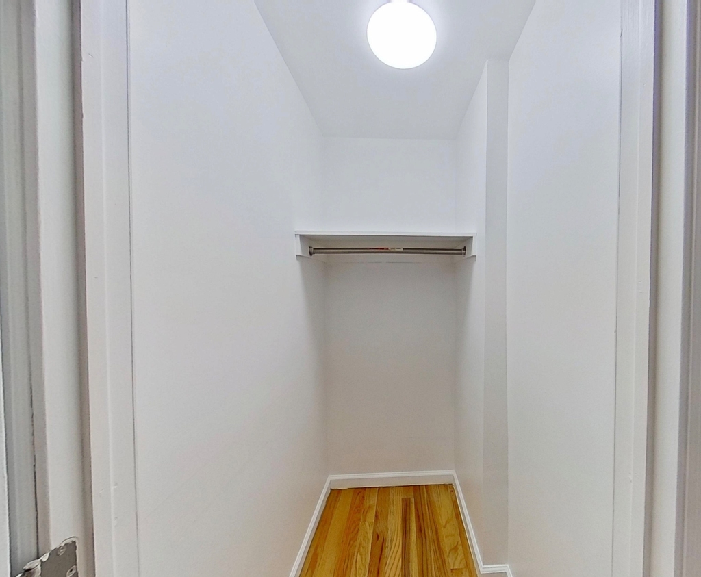 700 West 175th Street - Photo 10