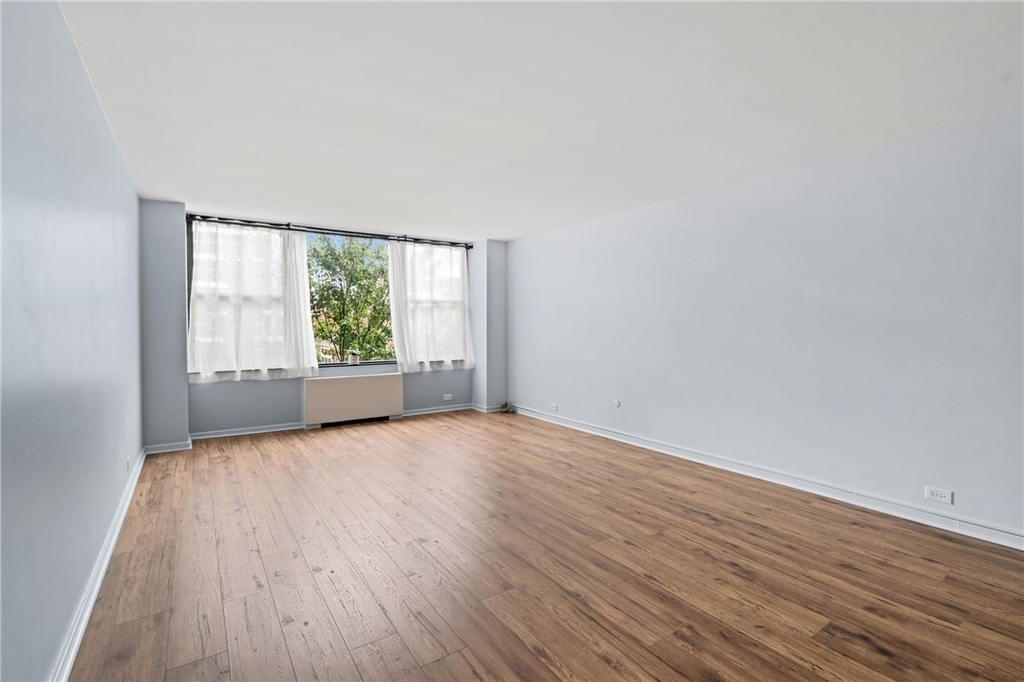 112 Washington Pl - Photo 9