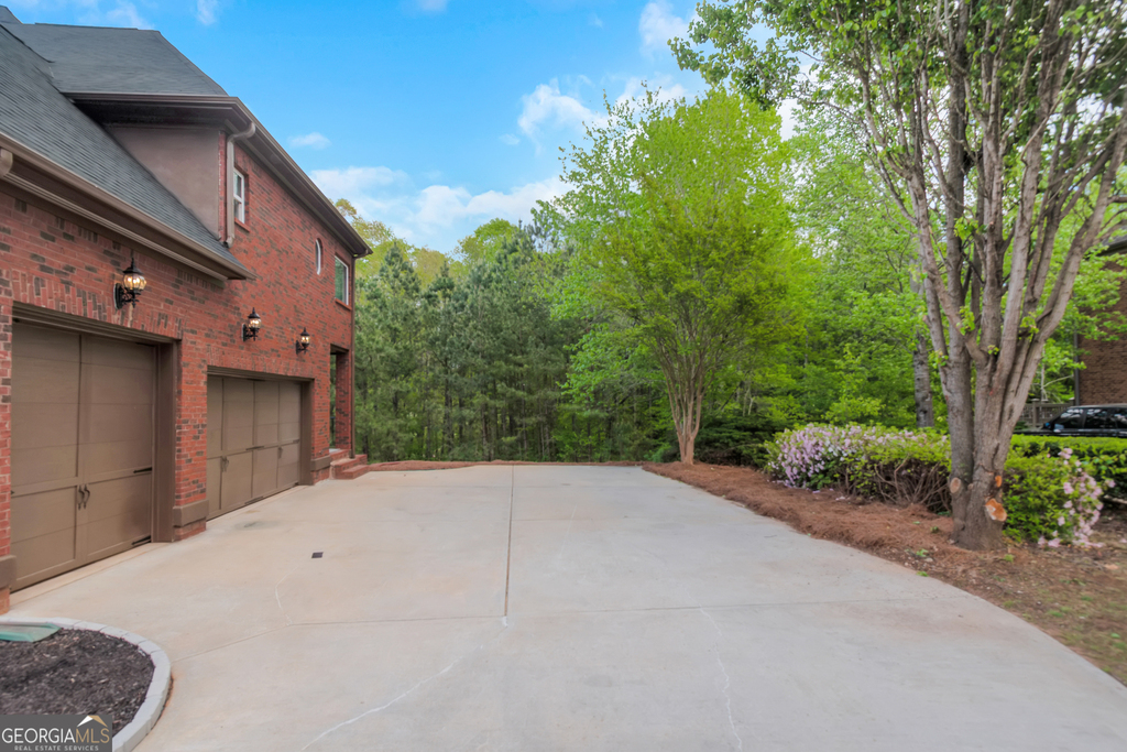6048 Golf View Crossing - Photo 3