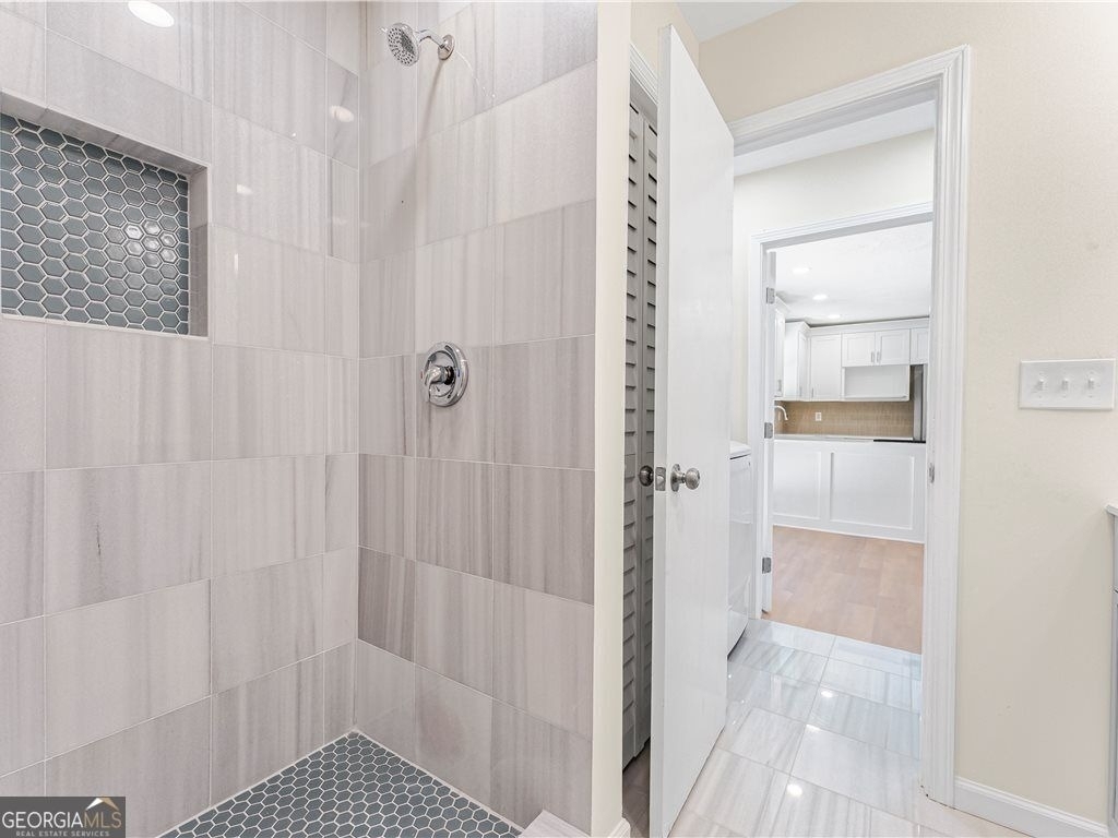 6371 Westbury Road - Photo 21