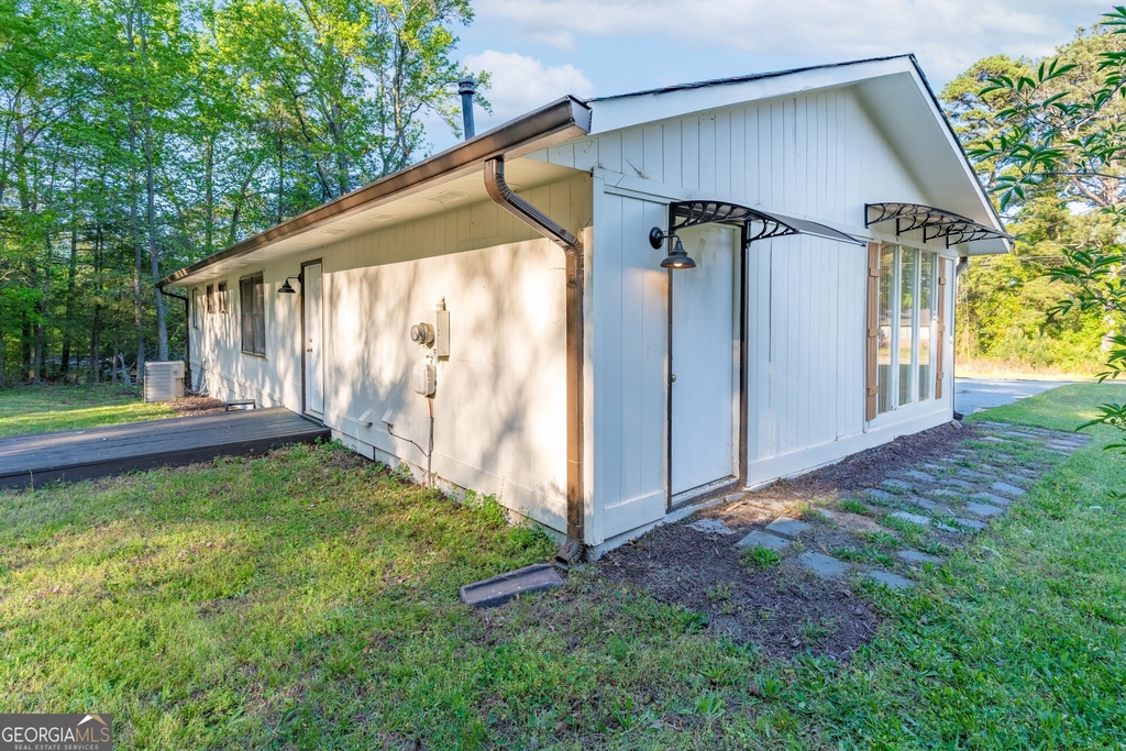 2290 Pinetree Lane Ne - Photo 3