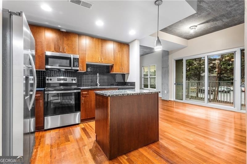 250 Pharr Road Ne - Photo 0