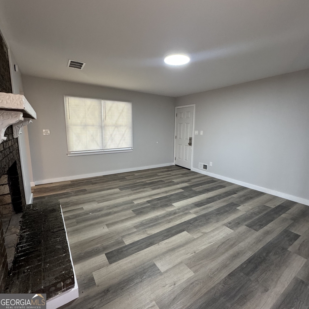 6571 Rock Springs Road - Photo 3