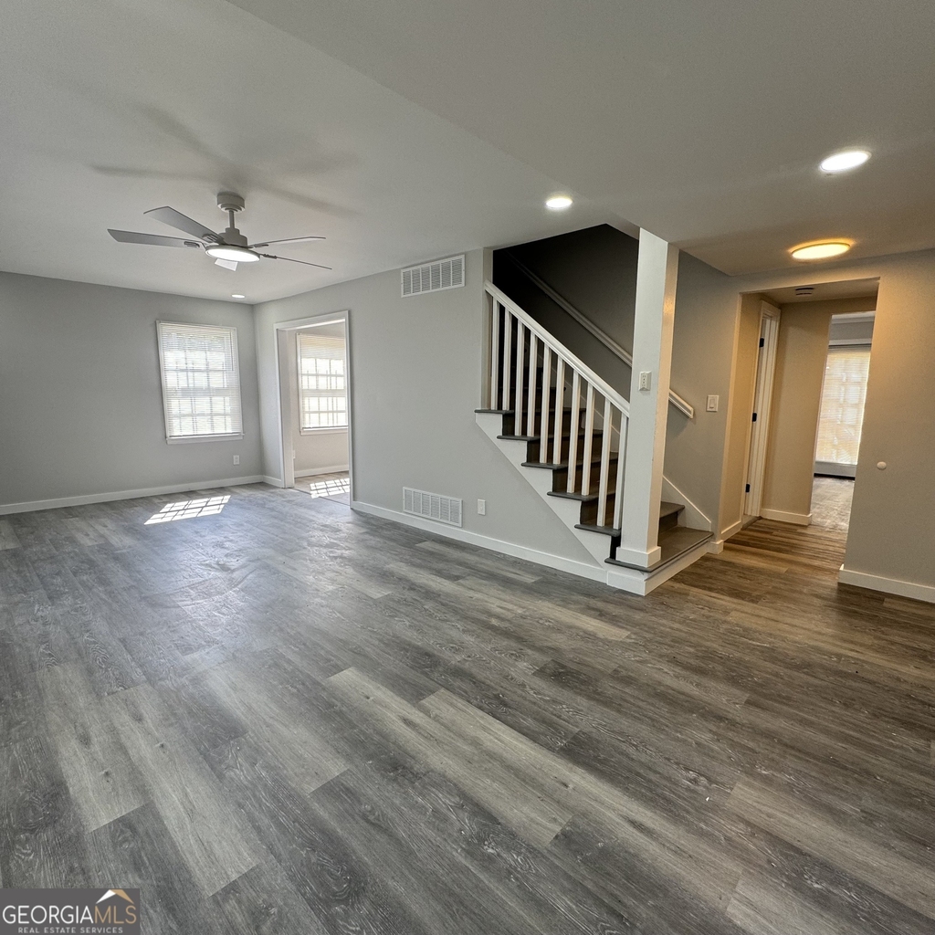 6571 Rock Springs Road - Photo 9