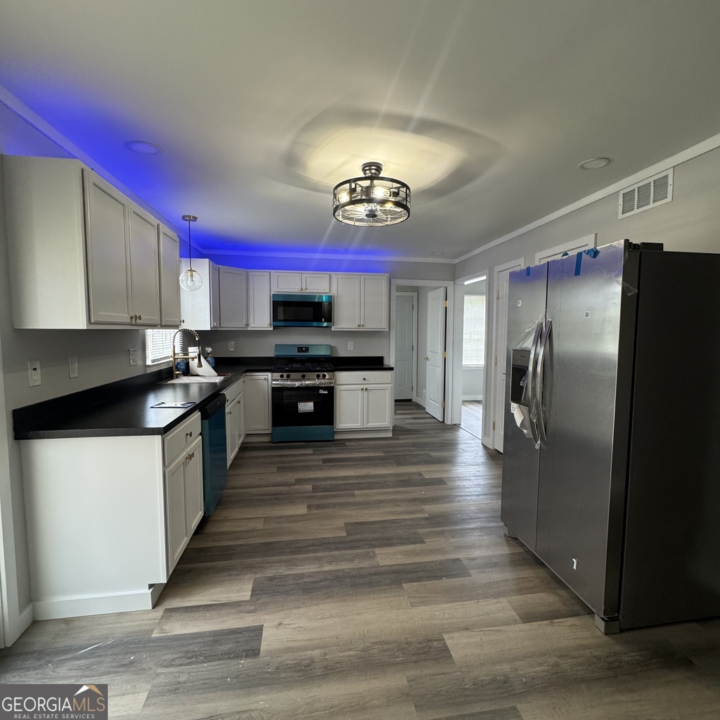 6571 Rock Springs Road - Photo 7
