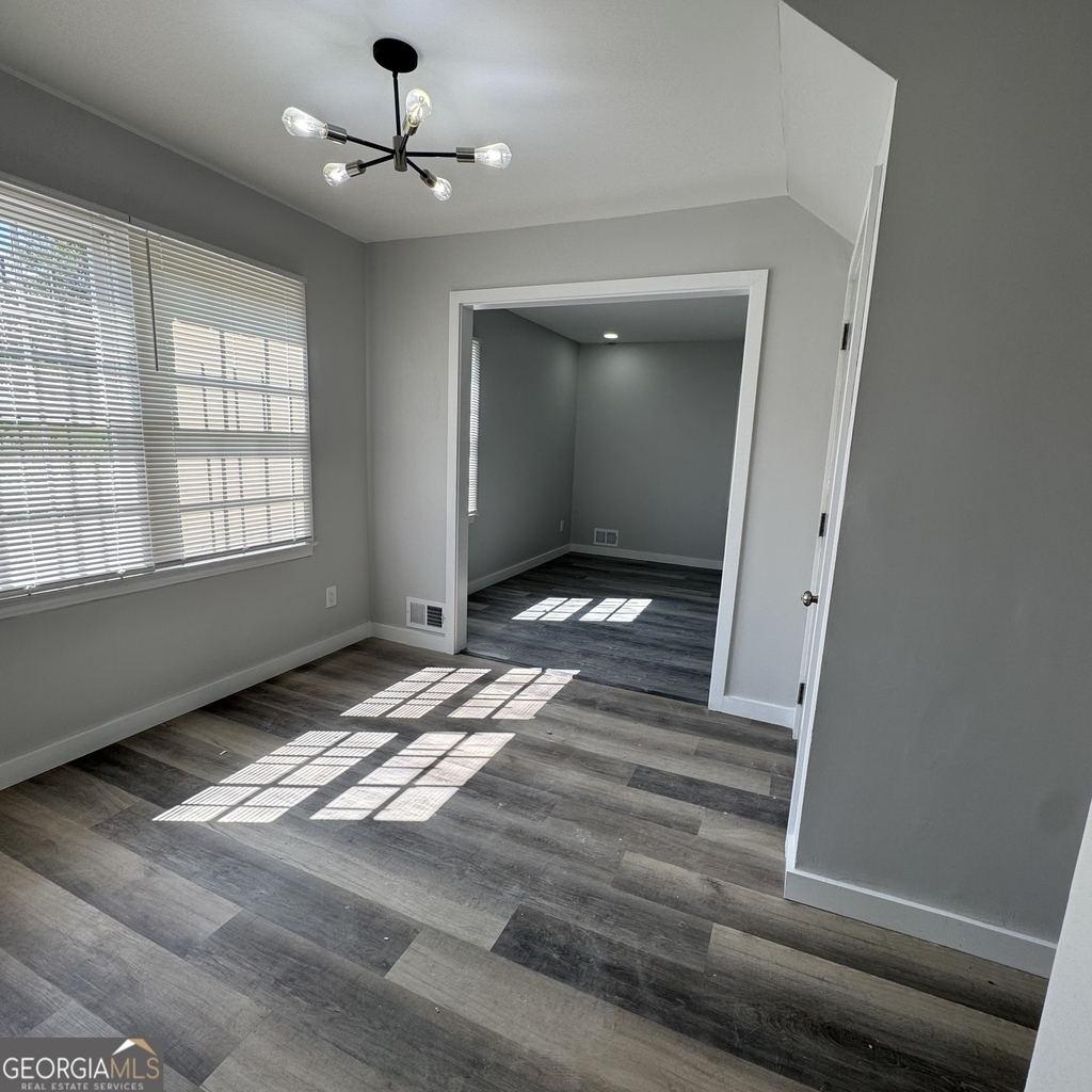 6571 Rock Springs Road - Photo 11