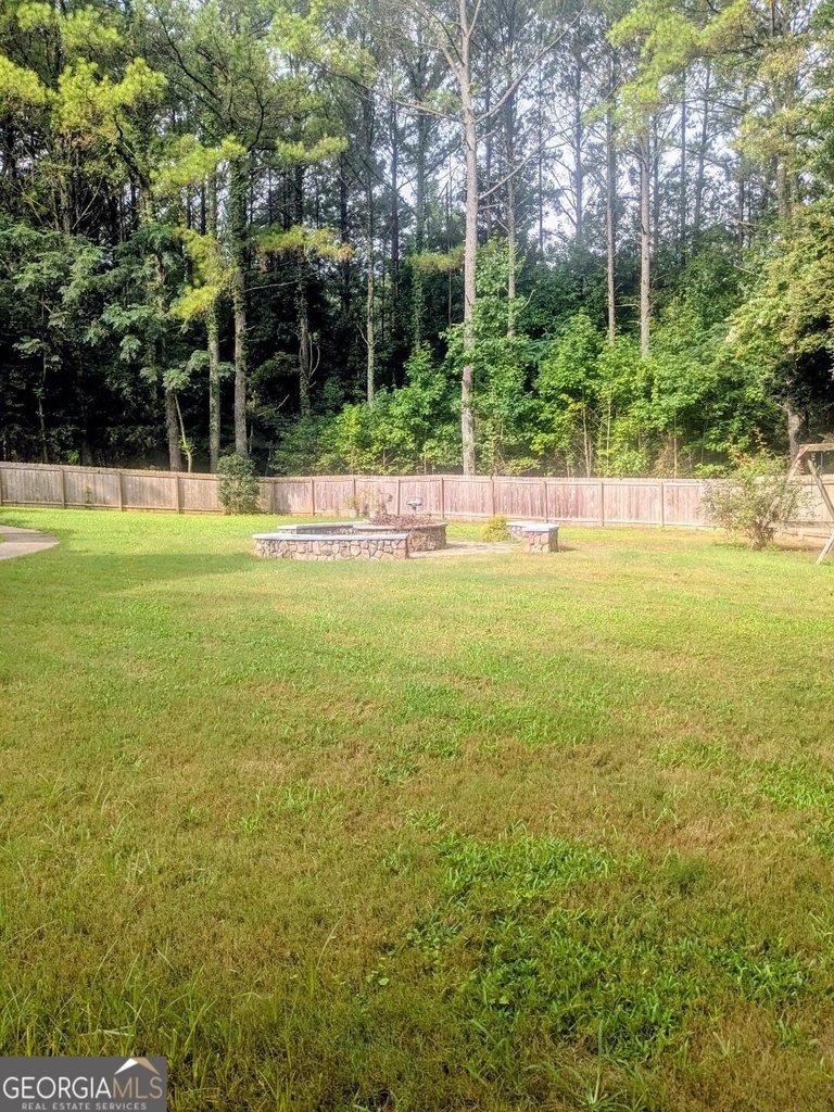 305 Windsor Place - Photo 38
